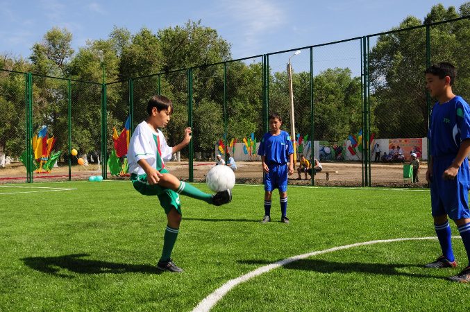 Вполне возможно, что через несколько лет кто-то из этих ребят станет новой звездой таразского футбола