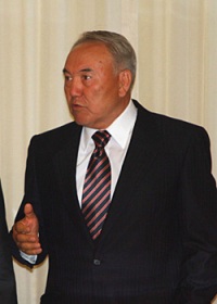 Нурсултан Назарбаев ратует за местные кадры