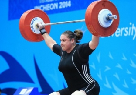 Полина Гурьева штангистка