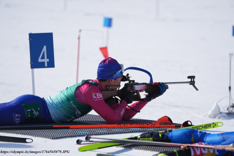 Казахстанские биатлонисты провели первые гонки на этапе Кубка мира в Швеции