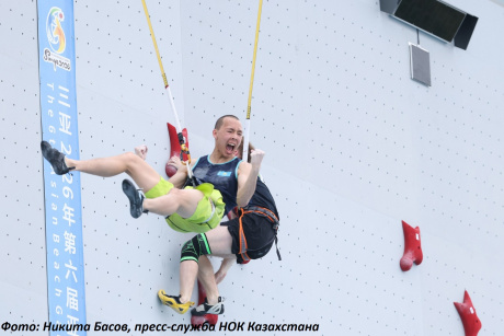 Казахстанские скалолазы продолжают борьбу за медали в дисциплине «скорость»