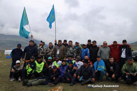 Сборная Казахстана завоевала «золото» в конной скачке на 300 км на Всемирных играх кочевников Сборная Казахстана завоевала «золото» в конной скачке на 300 км на Всемирных играх кочевников