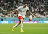 Гол Левандовского помог Польше обыграть Саудовскую Аравию в матче ЧМ-2022