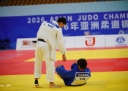 Сенсация в Ордосе: Адилет Алмат победил призера Олимпиады и стал чемпионом Азии