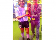 Статуя Марадоны установлена еще одним футболистом